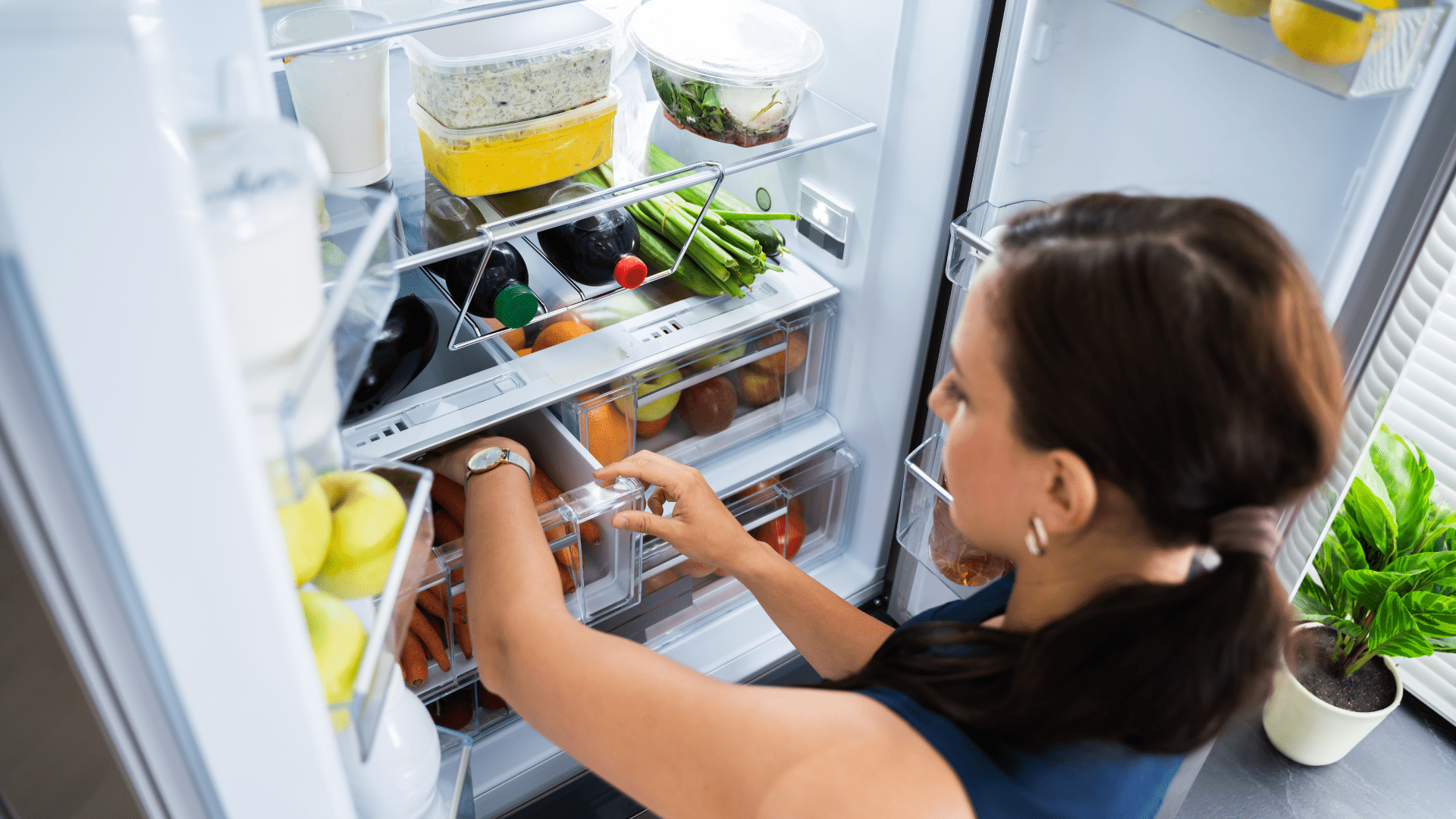 Clean Out Your Fridge To Save Energy