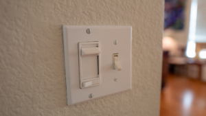 How a Dimmer Switch Works